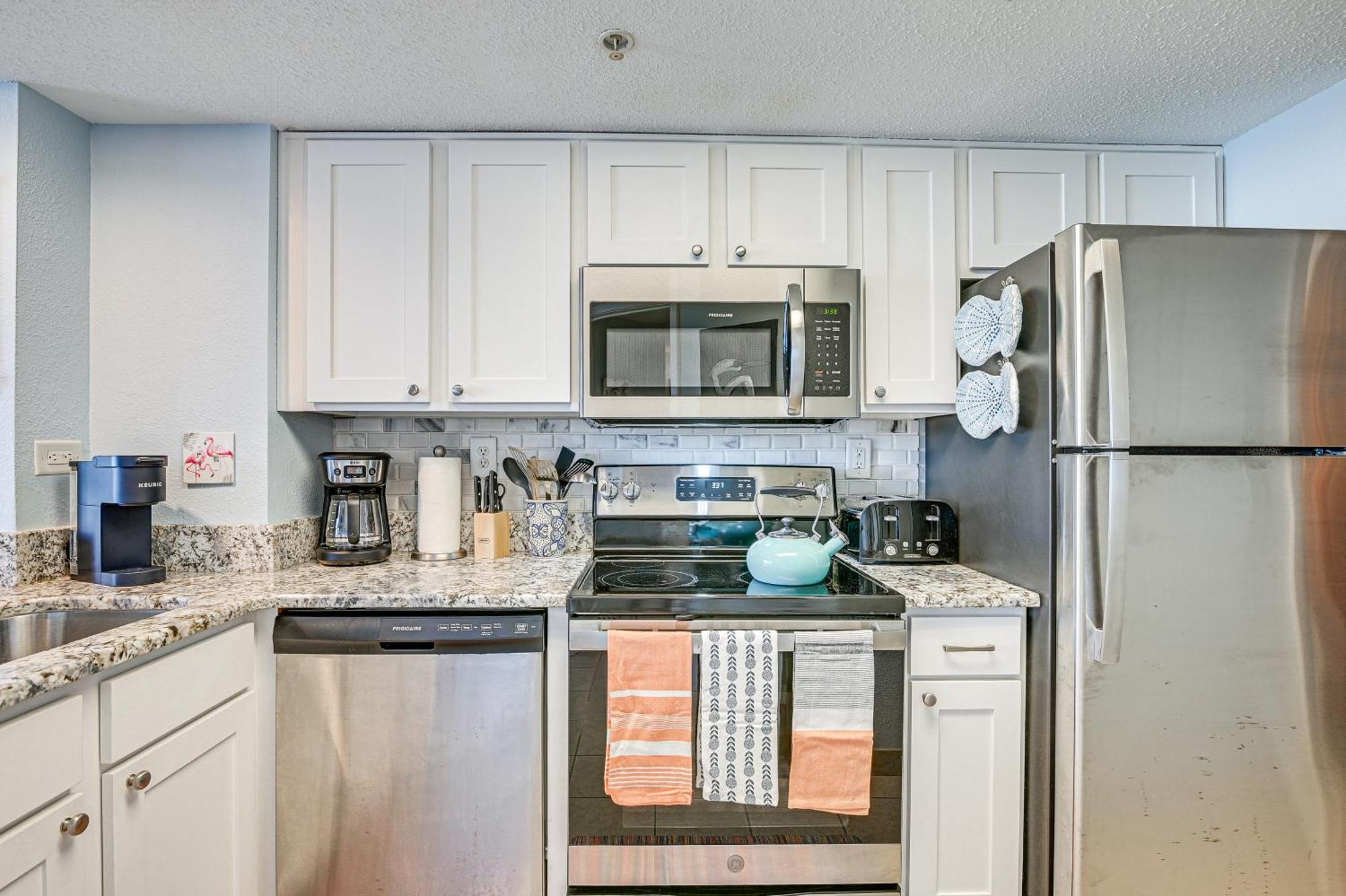 Beachy Condo With Pool Access And Steps To Boardwalk! Myrtle Beach Luaran gambar
